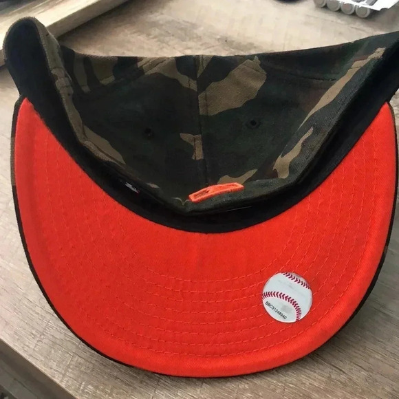 New Era 59Fifty Blue Jays Camo Hat - Picture 9 of 9